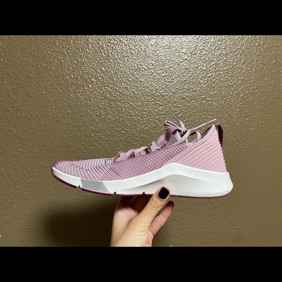 Brand New ! Nike Air Zoom Elevate - Picture 1 of 5